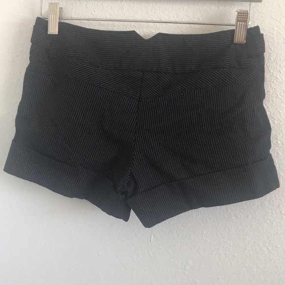 Guess shorts - Picture 3 of 3